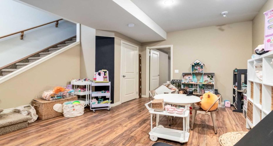 2413 2 Avenue, Calgary, Alberta T2N0H5, 3 Bedrooms Bedrooms, ,4 BathroomsBathrooms,Residential,For Sale,2,A2284500