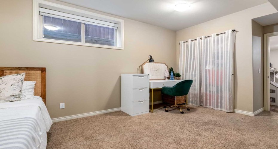 2413 2 Avenue, Calgary, Alberta T2N0H5, 3 Bedrooms Bedrooms, ,4 BathroomsBathrooms,Residential,For Sale,2,A2284500