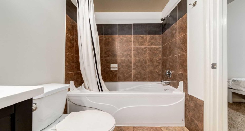 2413 2 Avenue, Calgary, Alberta T2N0H5, 3 Bedrooms Bedrooms, ,4 BathroomsBathrooms,Residential,For Sale,2,A2284500