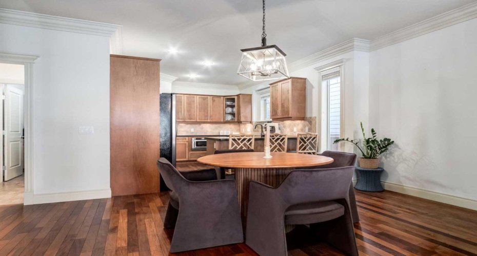 2413 2 Avenue, Calgary, Alberta T2N0H5, 3 Bedrooms Bedrooms, ,4 BathroomsBathrooms,Residential,For Sale,2,A2284500