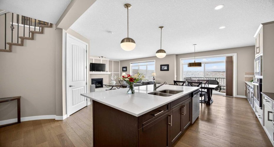 144 Sundown View, Cochrane, Alberta T4C 2N9, 5 Bedrooms Bedrooms, ,4 BathroomsBathrooms,Residential,For Sale,Sundown,A2286035