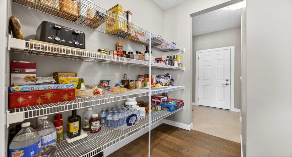 144 Sundown View, Cochrane, Alberta T4C 2N9, 5 Bedrooms Bedrooms, ,4 BathroomsBathrooms,Residential,For Sale,Sundown,A2286035