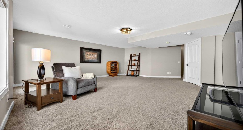 144 Sundown View, Cochrane, Alberta T4C 2N9, 5 Bedrooms Bedrooms, ,4 BathroomsBathrooms,Residential,For Sale,Sundown,A2286035