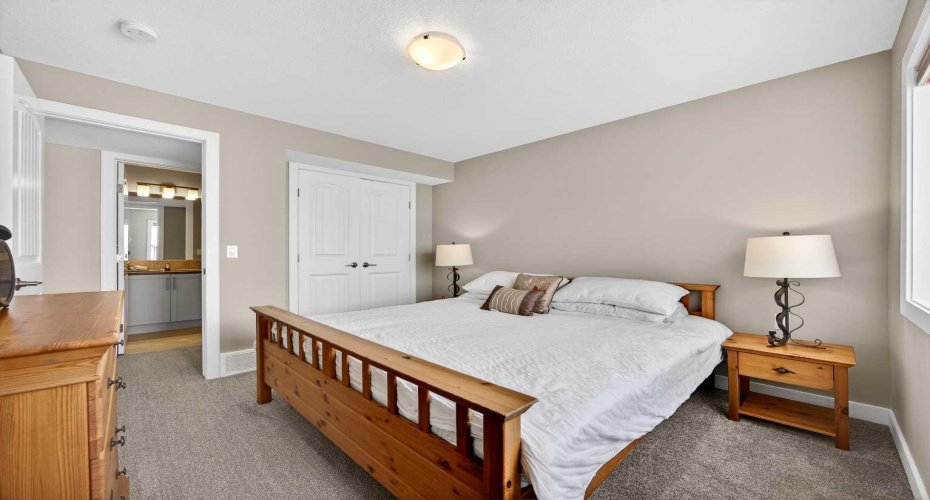 144 Sundown View, Cochrane, Alberta T4C 2N9, 5 Bedrooms Bedrooms, ,4 BathroomsBathrooms,Residential,For Sale,Sundown,A2286035