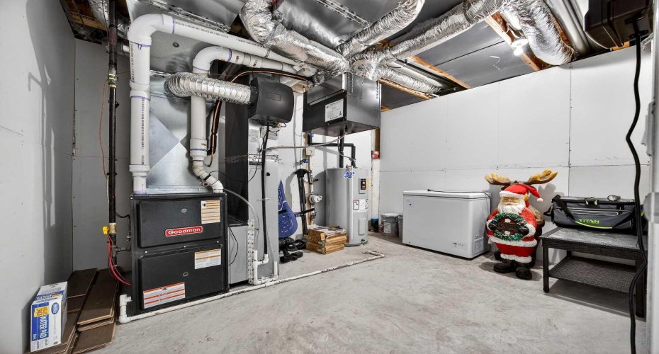 144 Sundown View, Cochrane, Alberta T4C 2N9, 5 Bedrooms Bedrooms, ,4 BathroomsBathrooms,Residential,For Sale,Sundown,A2286035