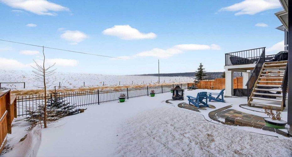 144 Sundown View, Cochrane, Alberta T4C 2N9, 5 Bedrooms Bedrooms, ,4 BathroomsBathrooms,Residential,For Sale,Sundown,A2286035