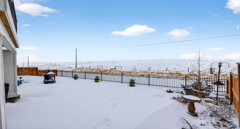 144 Sundown View, Cochrane, Alberta T4C 2N9, 5 Bedrooms Bedrooms, ,4 BathroomsBathrooms,Residential,For Sale,Sundown,A2286035