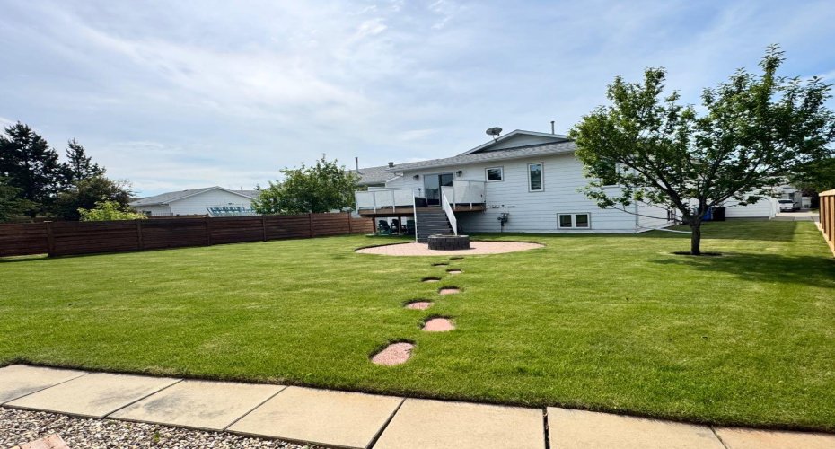 11608 106 Avenue, Fairview, Alberta T0H 1L0, 5 Bedrooms Bedrooms, ,3 BathroomsBathrooms,Residential,For Sale,106,A2286045