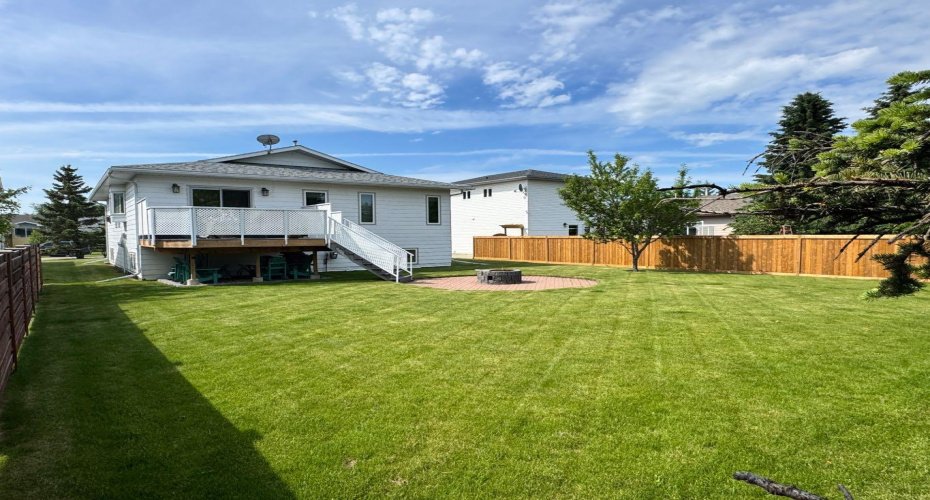 11608 106 Avenue, Fairview, Alberta T0H 1L0, 5 Bedrooms Bedrooms, ,3 BathroomsBathrooms,Residential,For Sale,106,A2286045