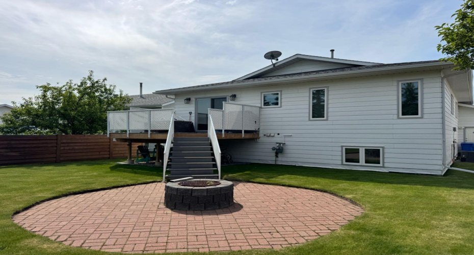 11608 106 Avenue, Fairview, Alberta T0H 1L0, 5 Bedrooms Bedrooms, ,3 BathroomsBathrooms,Residential,For Sale,106,A2286045