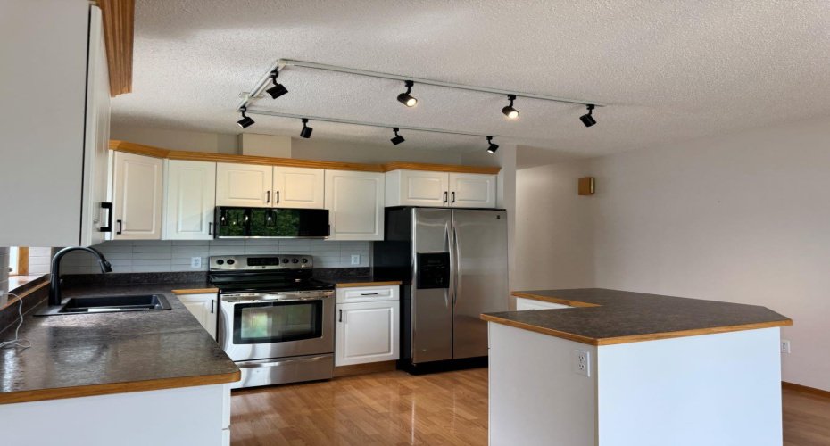 11608 106 Avenue, Fairview, Alberta T0H 1L0, 5 Bedrooms Bedrooms, ,3 BathroomsBathrooms,Residential,For Sale,106,A2286045