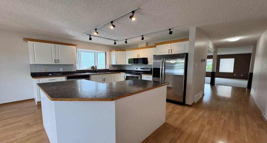 11608 106 Avenue, Fairview, Alberta T0H 1L0, 5 Bedrooms Bedrooms, ,3 BathroomsBathrooms,Residential,For Sale,106,A2286045