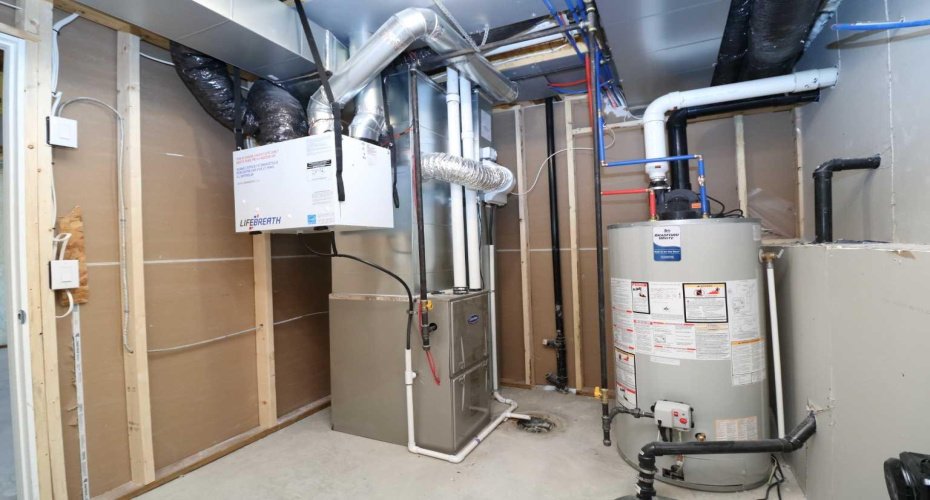 Basement utility room. Image from 443 Henricks Dr.