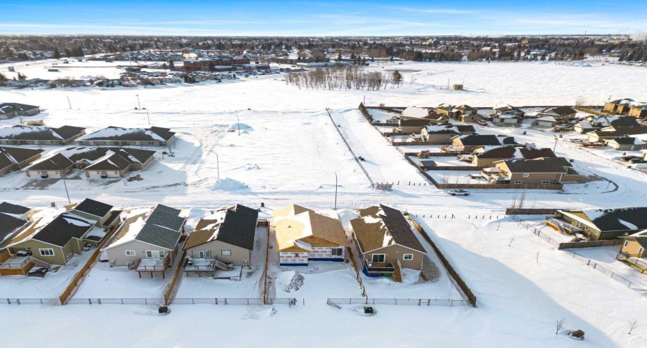 3805 42 Avenue, Lloydminster, Saskatchewan S9V 2K4, 4 Bedrooms Bedrooms, ,3 BathroomsBathrooms,Residential,For Sale,42,A2287338
