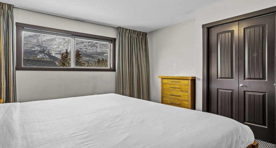 250 2ND Avenue, Dead Man's Flats, Alberta T1W2W4, 3 Bedrooms Bedrooms, ,2 BathroomsBathrooms,Residential,For Sale,2ND,A2287424