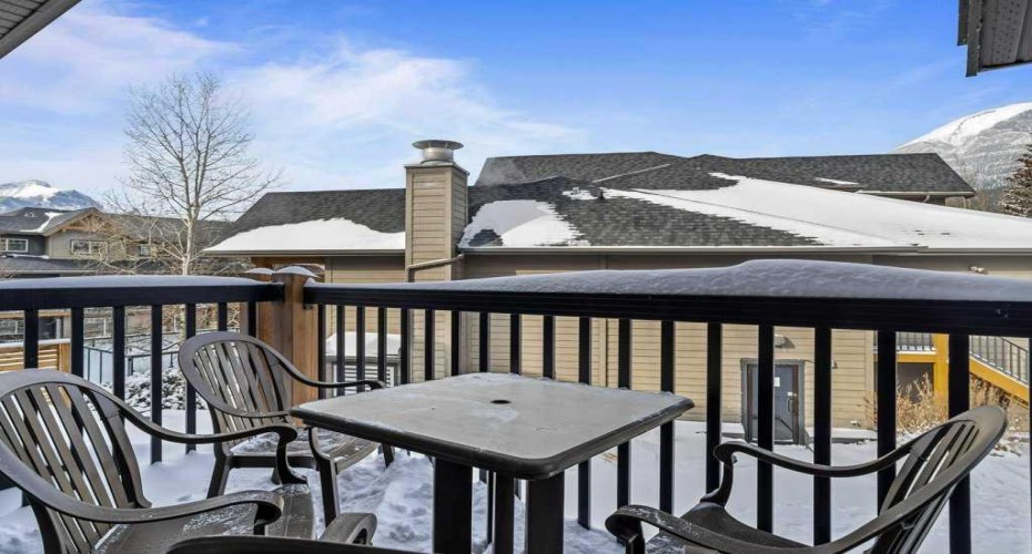 250 2ND Avenue, Dead Man's Flats, Alberta T1W2W4, 3 Bedrooms Bedrooms, ,2 BathroomsBathrooms,Residential,For Sale,2ND,A2287424