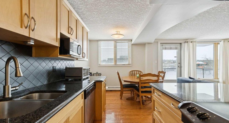 1225 15 Avenue, Calgary, Alberta T3C 0X6, 2 Bedrooms Bedrooms, ,1 BathroomBathrooms,Residential,For Sale,15,A2287461