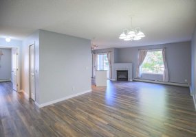 5202 Valleyview Park, Calgary, Alberta T2B 0K9, 2 Bedrooms Bedrooms, ,2 BathroomsBathrooms,Residential,For Sale,Valleyview,A2286567