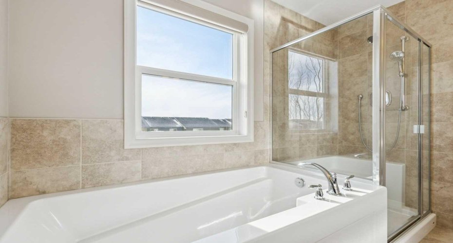 33 Sundown Grove, Cochrane, Alberta T4C 0X7, 3 Bedrooms Bedrooms, ,4 BathroomsBathrooms,Residential,For Sale,Sundown,A2286843