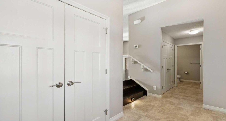 33 Sundown Grove, Cochrane, Alberta T4C 0X7, 3 Bedrooms Bedrooms, ,4 BathroomsBathrooms,Residential,For Sale,Sundown,A2286843