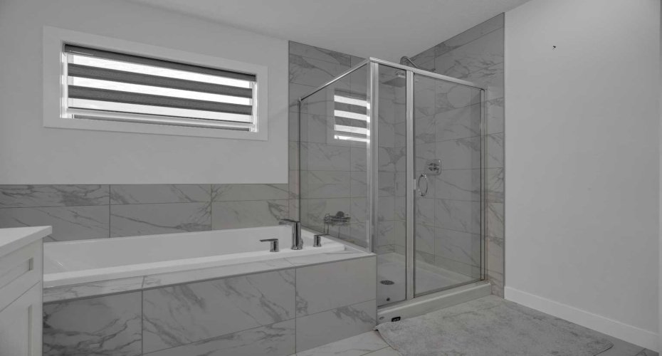 #208 Dawson Harbour Heights, Chestermere, Alberta T1X1Z9, 4 Bedrooms Bedrooms, ,3 BathroomsBathrooms,Residential,For Sale,Dawson Harbour,A2287283