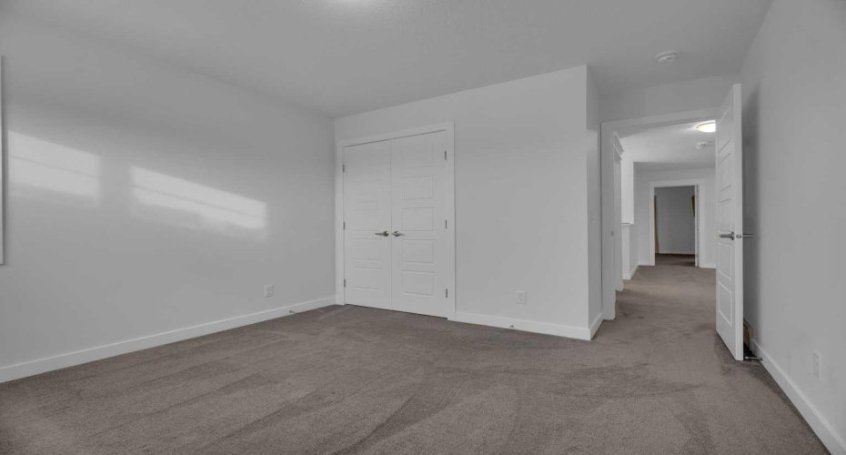 #208 Dawson Harbour Heights, Chestermere, Alberta T1X1Z9, 4 Bedrooms Bedrooms, ,3 BathroomsBathrooms,Residential,For Sale,Dawson Harbour,A2287283