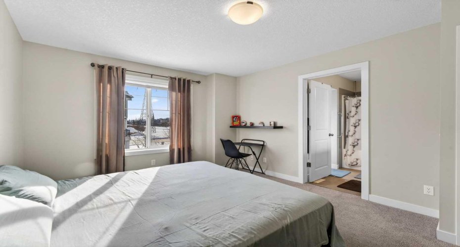 300 Marina Drive, Chestermere, Alberta T1X 0P6, 3 Bedrooms Bedrooms, ,3 BathroomsBathrooms,Residential,For Sale,Marina,A2287453