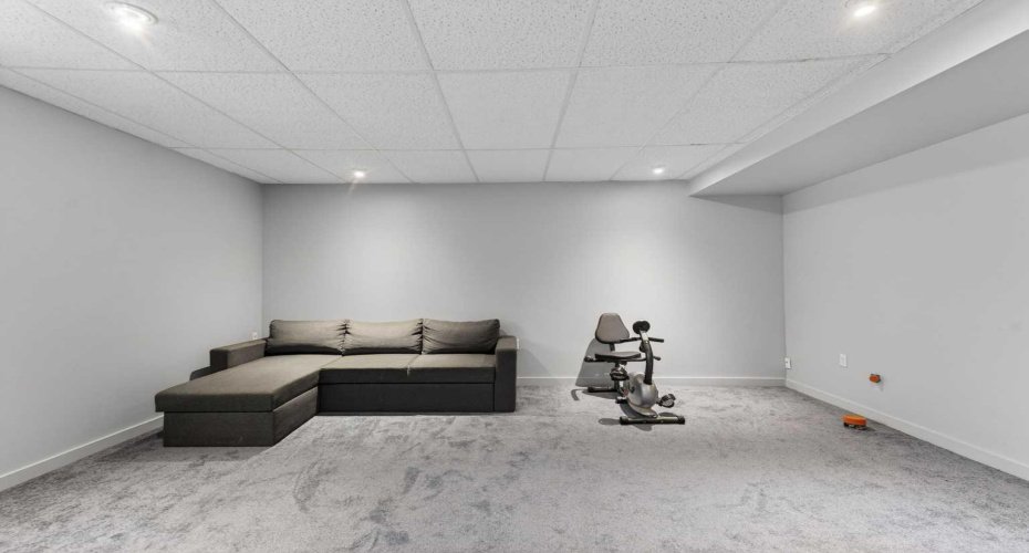 300 Marina Drive, Chestermere, Alberta T1X 0P6, 3 Bedrooms Bedrooms, ,3 BathroomsBathrooms,Residential,For Sale,Marina,A2287453