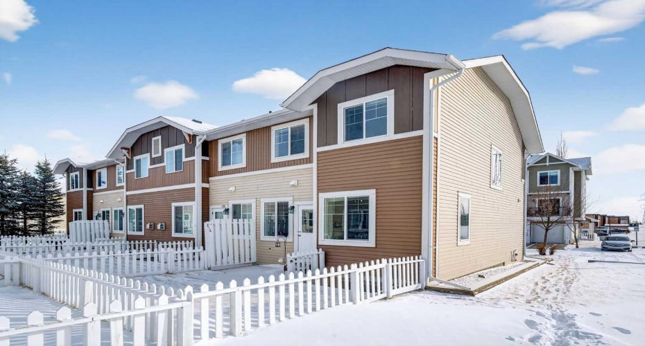 300 Marina Drive, Chestermere, Alberta T1X 0P6, 3 Bedrooms Bedrooms, ,3 BathroomsBathrooms,Residential,For Sale,Marina,A2287453