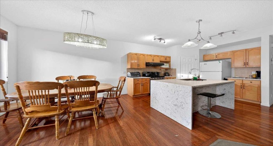 34 Saddlecrest Crescent, Calgary, Alberta t3j0c6, 6 Bedrooms Bedrooms, ,4 BathroomsBathrooms,Residential,For Sale,Saddlecrest,A2287548