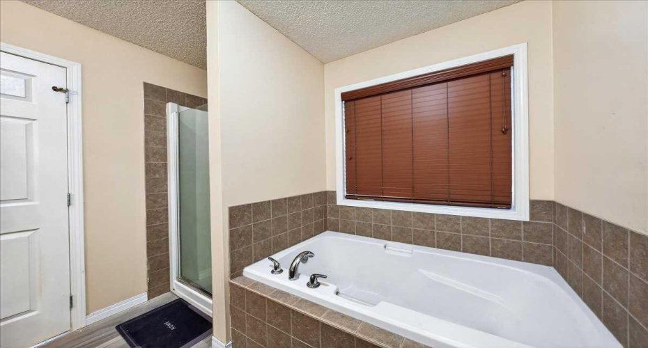 34 Saddlecrest Crescent, Calgary, Alberta t3j0c6, 6 Bedrooms Bedrooms, ,4 BathroomsBathrooms,Residential,For Sale,Saddlecrest,A2287548