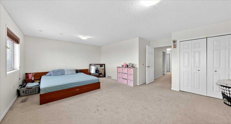 34 Saddlecrest Crescent, Calgary, Alberta t3j0c6, 6 Bedrooms Bedrooms, ,4 BathroomsBathrooms,Residential,For Sale,Saddlecrest,A2287548