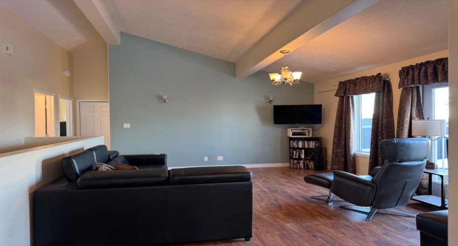 11404 105 Avenue, Fairview, Alberta T0H 1L0, 5 Bedrooms Bedrooms, ,3 BathroomsBathrooms,Residential,For Sale,105,A2285581