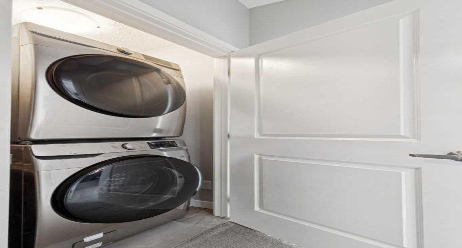 250 Fireside View, Cochrane, Alberta T4C 2M2, 2 Bedrooms Bedrooms, ,2 BathroomsBathrooms,Residential,For Sale,Fireside,A2285753