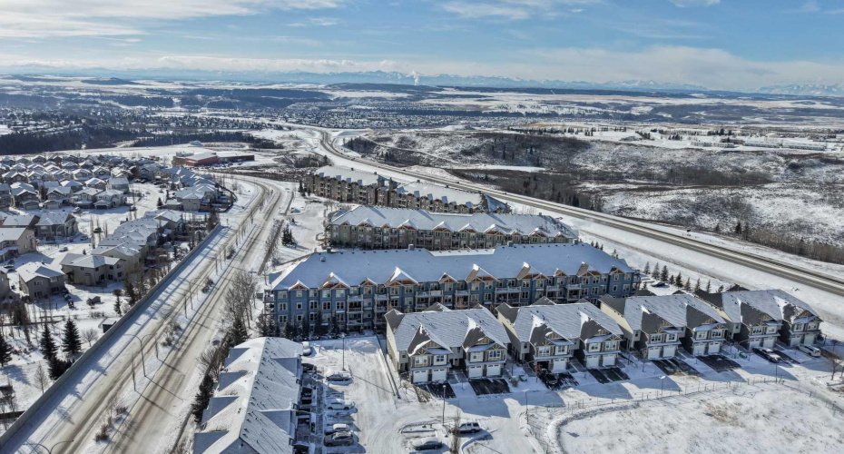 201 Sunset Drive, Cochrane, Alberta T4C 0H5, 1 Bedroom Bedrooms, ,1 BathroomBathrooms,Residential,For Sale,Sunset,A2287749