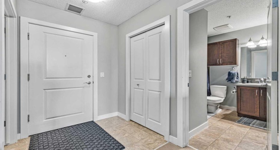 201 Sunset Drive, Cochrane, Alberta T4C 0H5, 1 Bedroom Bedrooms, ,1 BathroomBathrooms,Residential,For Sale,Sunset,A2287749