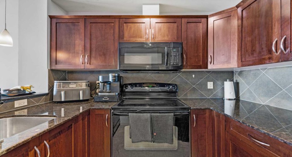 201 Sunset Drive, Cochrane, Alberta T4C 0H5, 1 Bedroom Bedrooms, ,1 BathroomBathrooms,Residential,For Sale,Sunset,A2287749