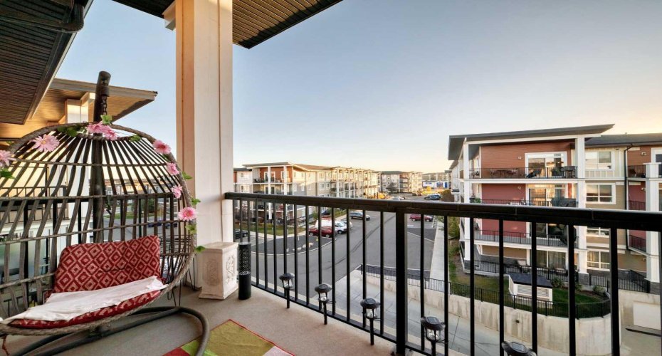 10 Walgrove Walk, Calgary, Alberta T2X 4E3, 2 Bedrooms Bedrooms, ,2 BathroomsBathrooms,Residential,For Sale,Walgrove,A2287789