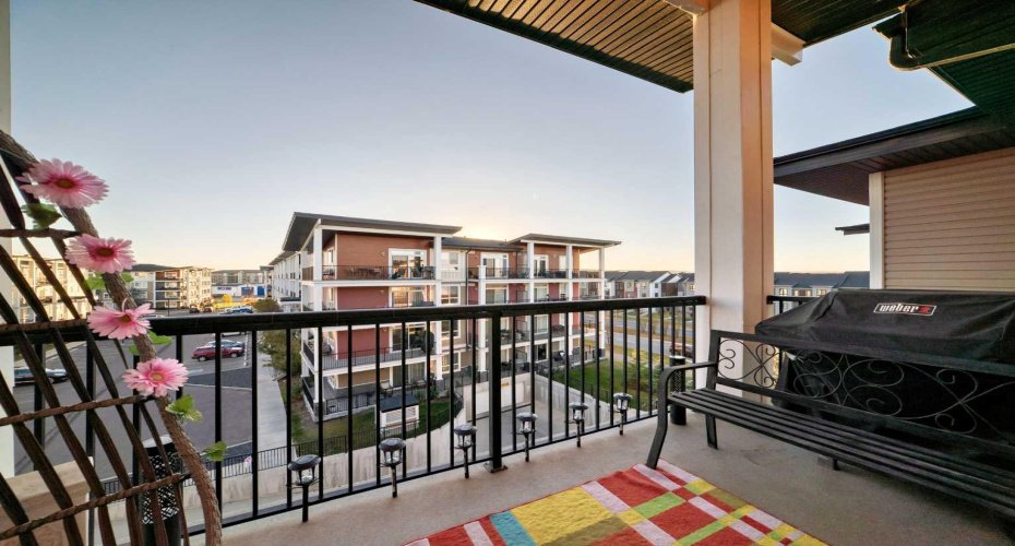 10 Walgrove Walk, Calgary, Alberta T2X 4E3, 2 Bedrooms Bedrooms, ,2 BathroomsBathrooms,Residential,For Sale,Walgrove,A2287789