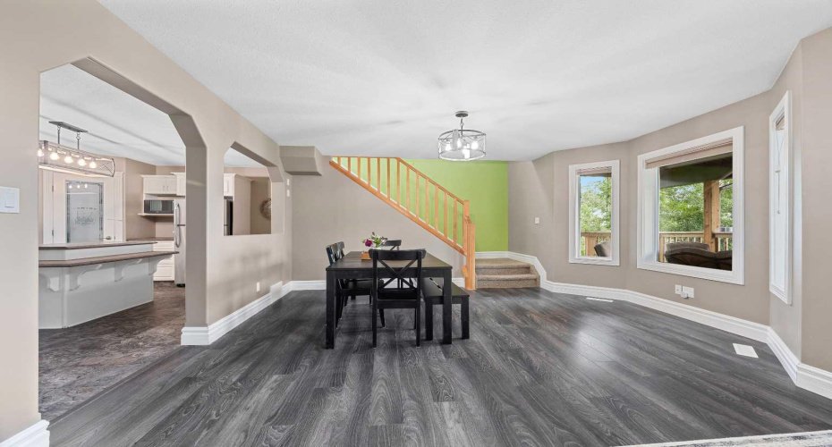 214 Hill Avenue, Greenstreet, Saskatchewan S9V 0X7, 4 Bedrooms Bedrooms, ,3 BathroomsBathrooms,Residential,For Sale,Hill,A2287838