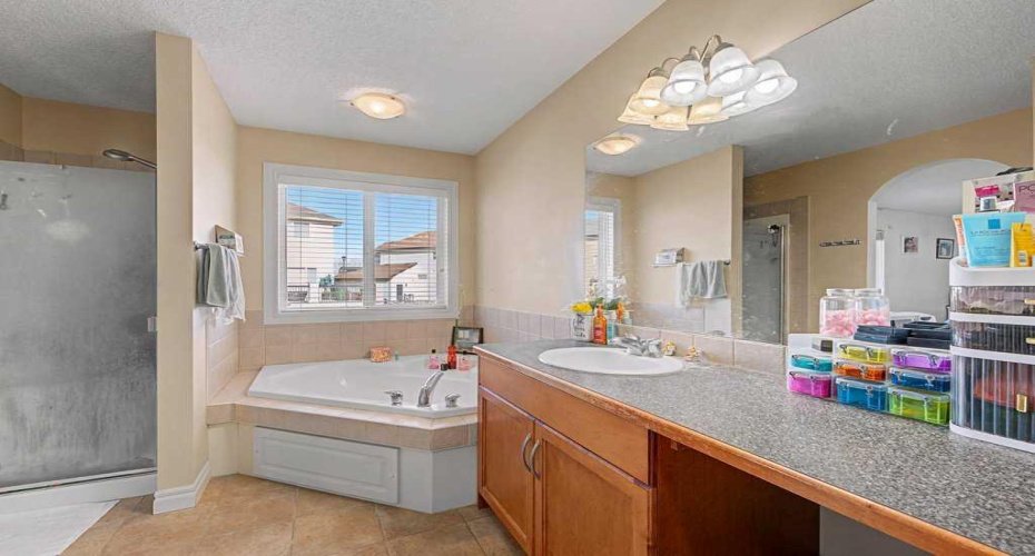 284 Hawkmere View, Chestermere, Alberta T1X 1T7, 4 Bedrooms Bedrooms, ,4 BathroomsBathrooms,Residential,For Sale,Hawkmere,A2287875