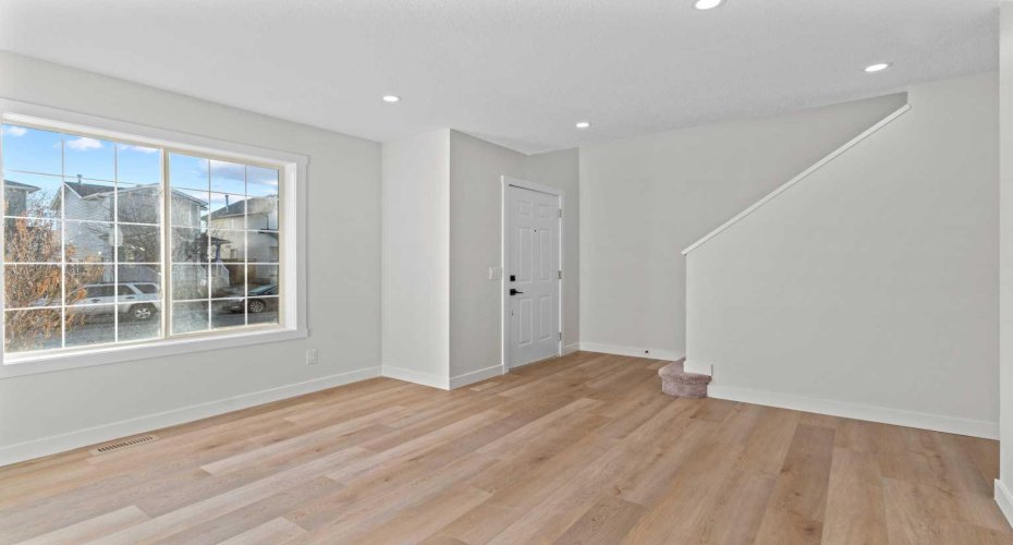 52 Martin Crossing Rise, Calgary, Alberta T3J 3P1, 4 Bedrooms Bedrooms, ,3 BathroomsBathrooms,Residential,For Sale,Martin Crossing,A2287684