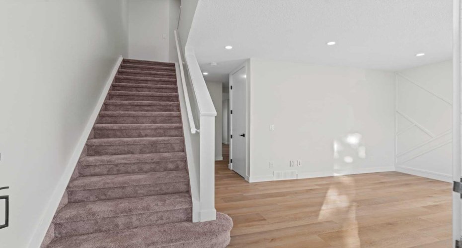 52 Martin Crossing Rise, Calgary, Alberta T3J 3P1, 4 Bedrooms Bedrooms, ,3 BathroomsBathrooms,Residential,For Sale,Martin Crossing,A2287684