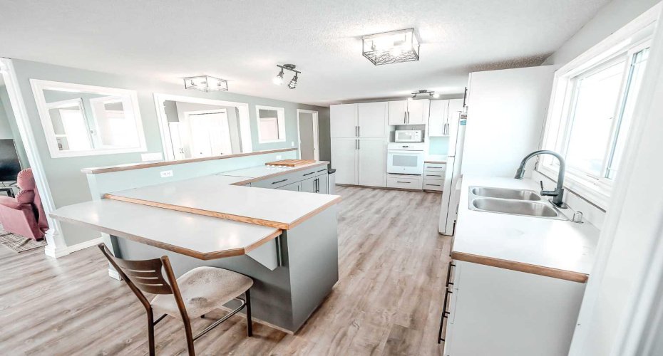 50010 733A Township, Sexsmith, Alberta T0H 3C0, 4 Bedrooms Bedrooms, ,2 BathroomsBathrooms,Residential,For Sale,733A,A2288044