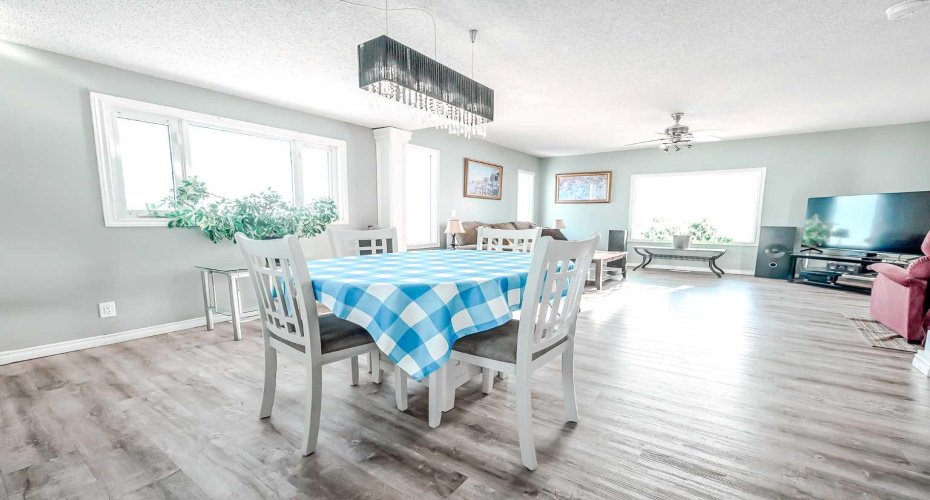 50010 733A Township, Sexsmith, Alberta T0H 3C0, 4 Bedrooms Bedrooms, ,2 BathroomsBathrooms,Residential,For Sale,733A,A2288044