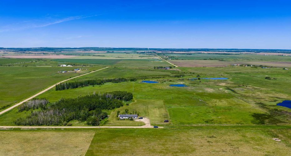 50010 733A Township, Sexsmith, Alberta T0H 3C0, 4 Bedrooms Bedrooms, ,2 BathroomsBathrooms,Residential,For Sale,733A,A2288044