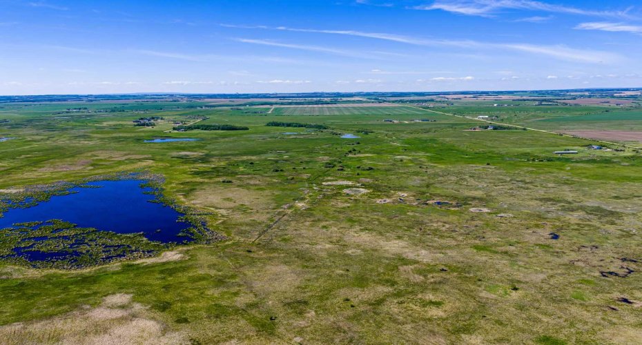 50010 733A Township, Sexsmith, Alberta T0H 3C0, 4 Bedrooms Bedrooms, ,2 BathroomsBathrooms,Residential,For Sale,733A,A2288044