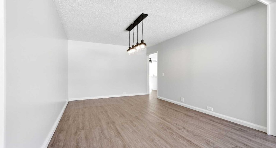 5031 Vienna Drive, Calgary, Alberta T3A 0W8, 5 Bedrooms Bedrooms, ,3 BathroomsBathrooms,Residential,For Sale,Vienna,A2288045