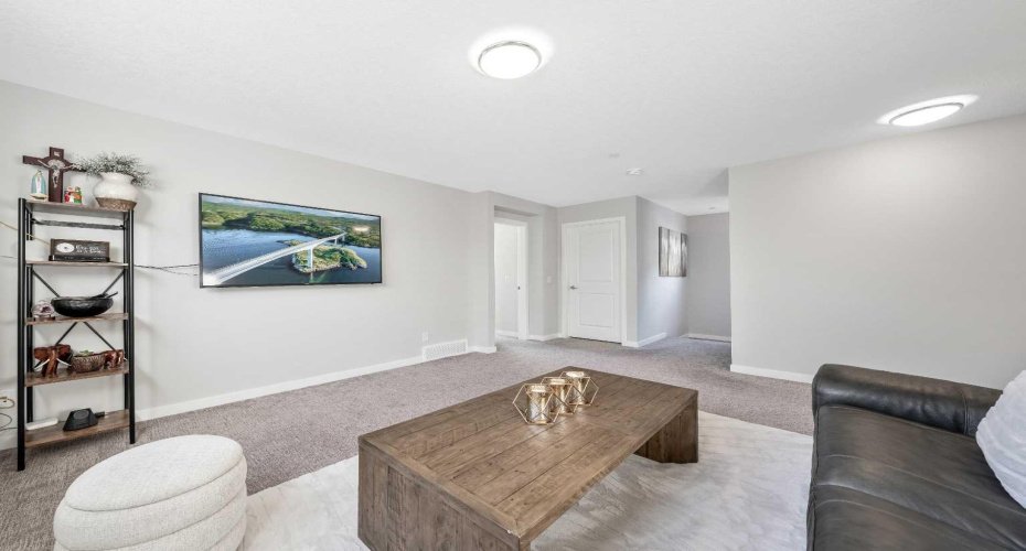 240 Lucas Crescent, Calgary, Alberta T3P 1M8, 6 Bedrooms Bedrooms, ,5 BathroomsBathrooms,Residential,For Sale,Lucas,A2267795