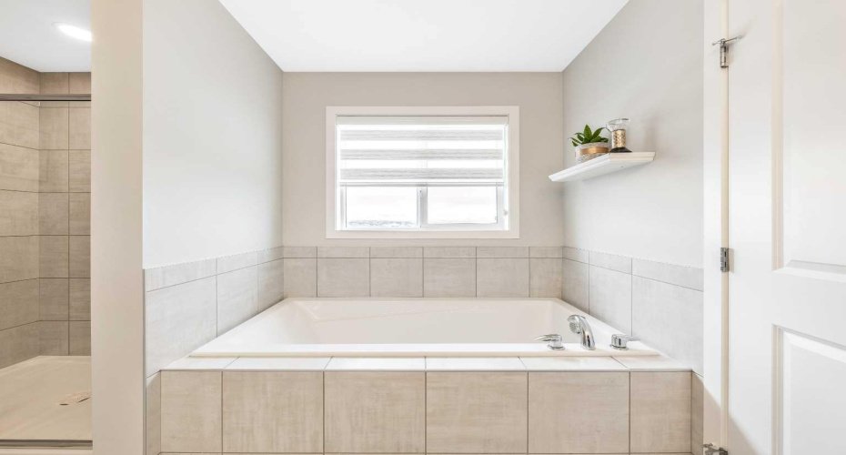 240 Lucas Crescent, Calgary, Alberta T3P 1M8, 6 Bedrooms Bedrooms, ,5 BathroomsBathrooms,Residential,For Sale,Lucas,A2267795